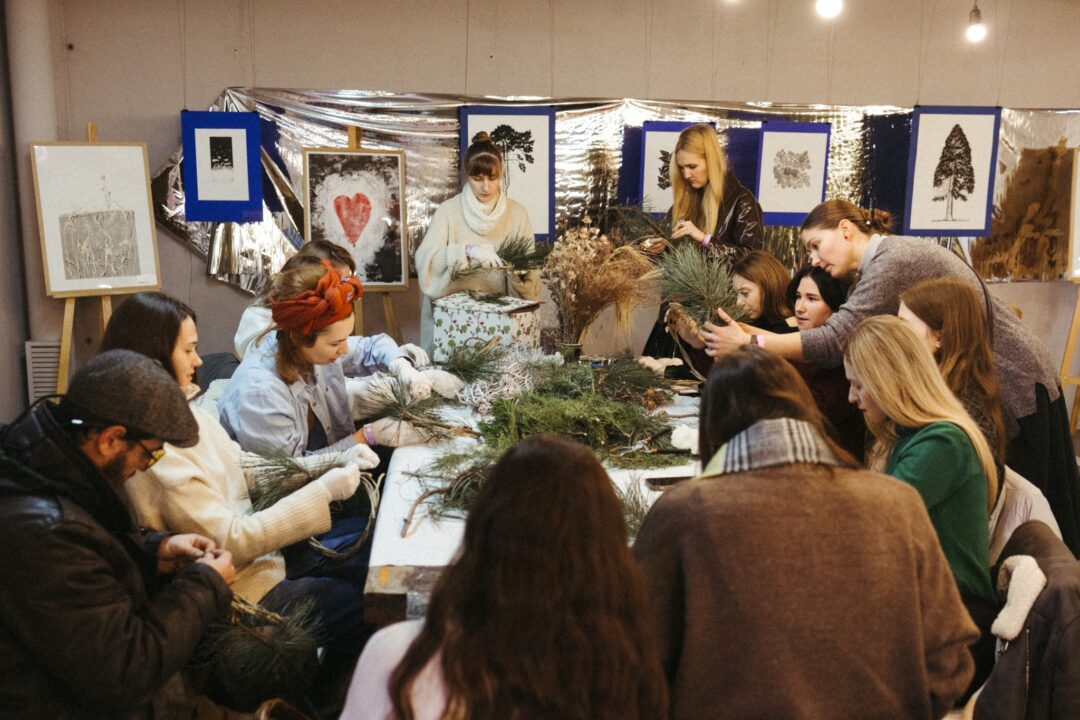 Garage Sale Новорiчний Гешефт 2024 Secret Garden